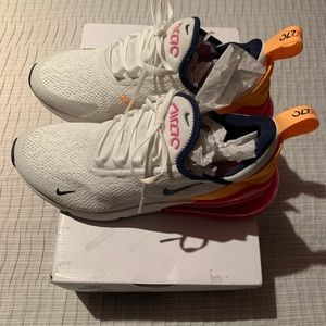 Air max 270 sorbet. Like new! Worn twice. Too big.